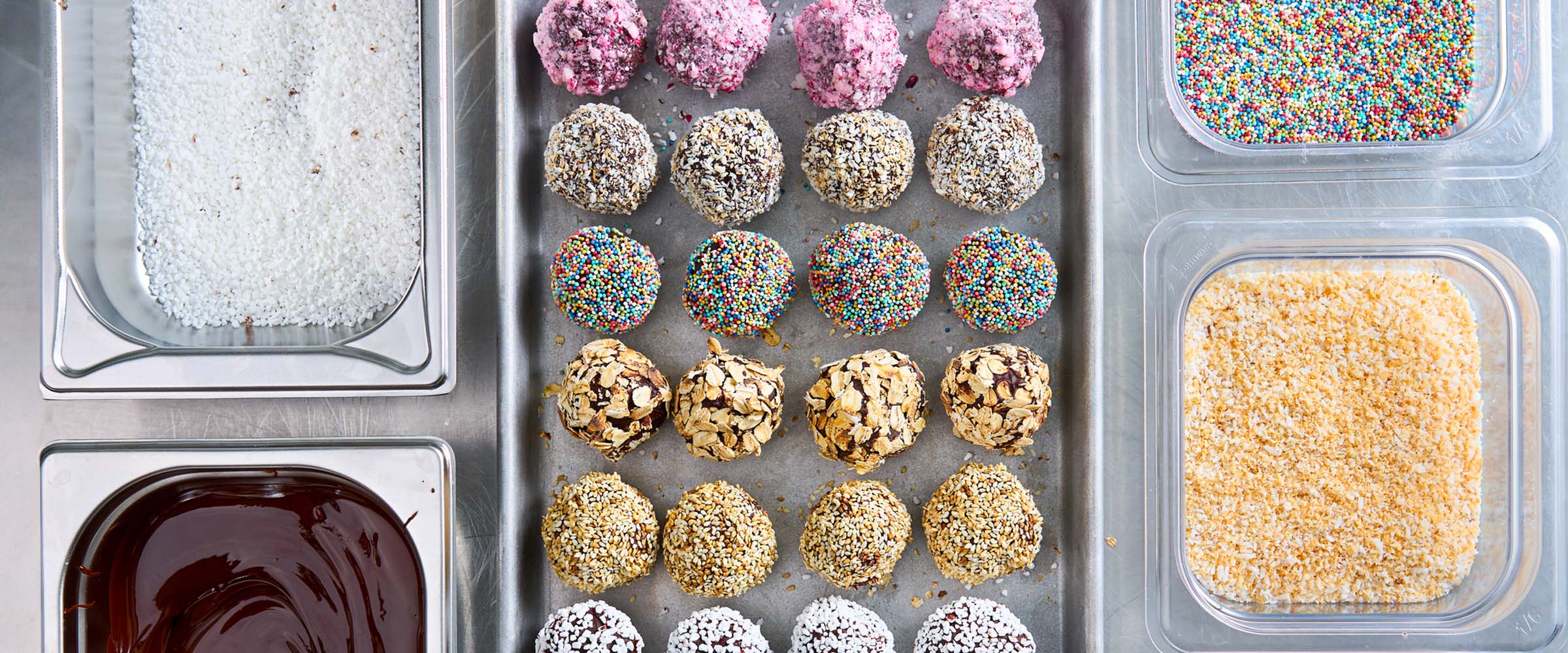 Chokladbollar med olika toppings