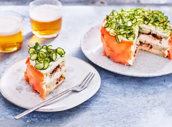 Smörgåstråtor på ett bord